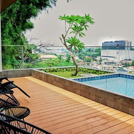 Patra Semarang Hotel & Convention Buitenkant foto