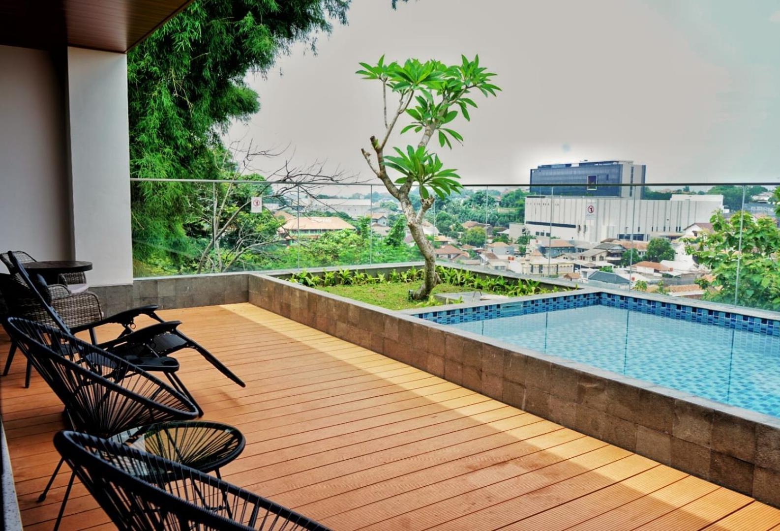 Patra Semarang Hotel & Convention Buitenkant foto