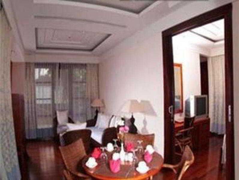 Patra Semarang Hotel & Convention Buitenkant foto