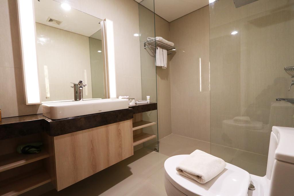 Patra Semarang Hotel & Convention Buitenkant foto